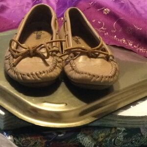 Minnetonka moccasins, size 6